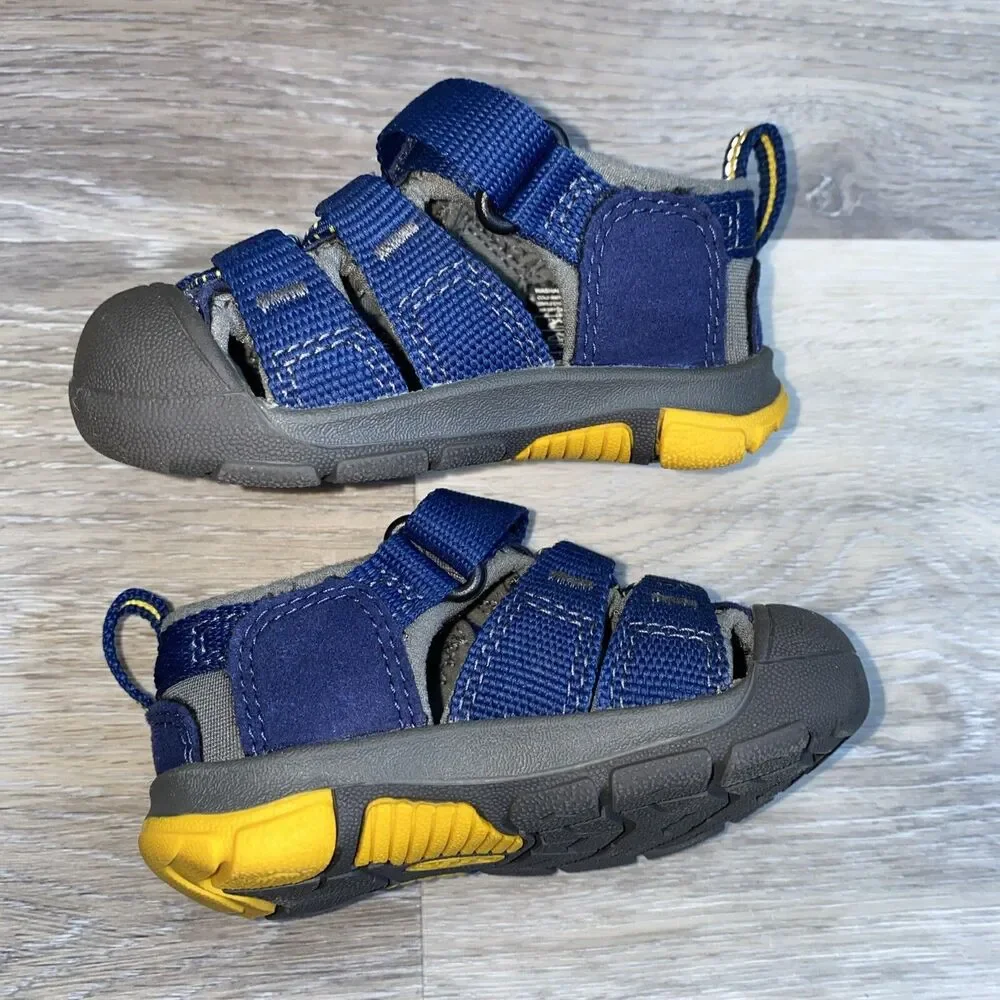 Youth KEEN Newport H2 “Blue Depths/Gargoyle” Sandals - Size 4- 1021492
